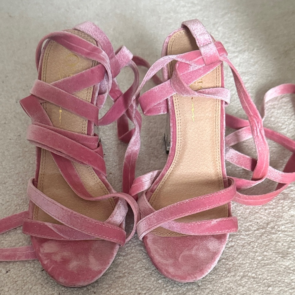 Elegant Pink Velvet Strappy Sandals